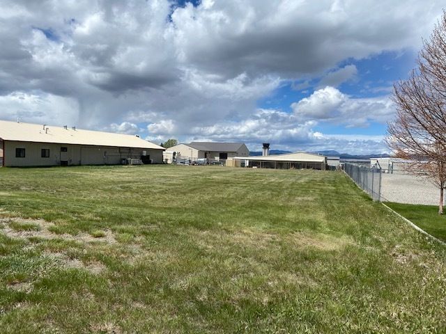 Commercial Land: E Lyndale Ave, Helena, MT, 59601